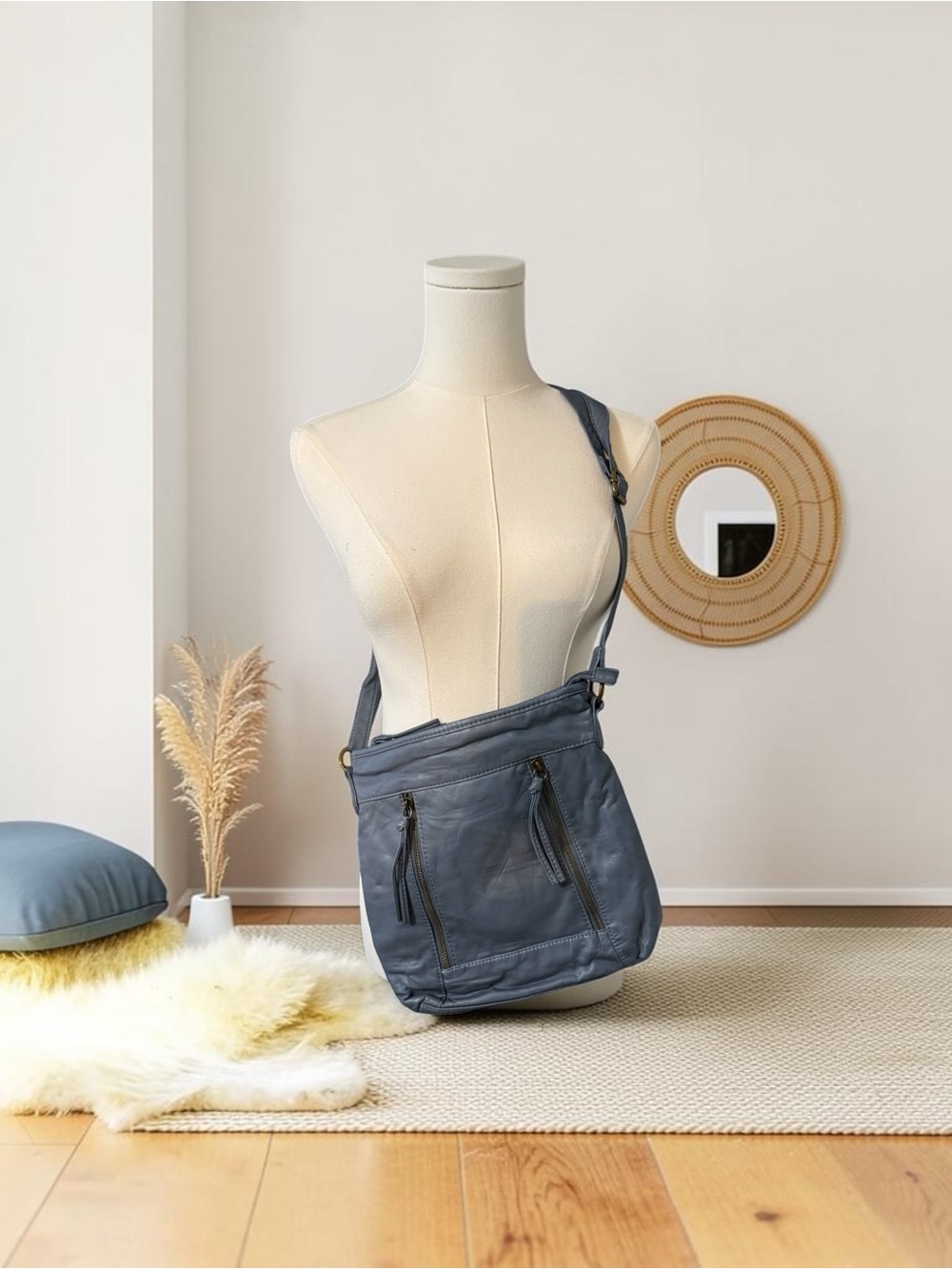 Bueno‎ Vegan Leather Crossbody